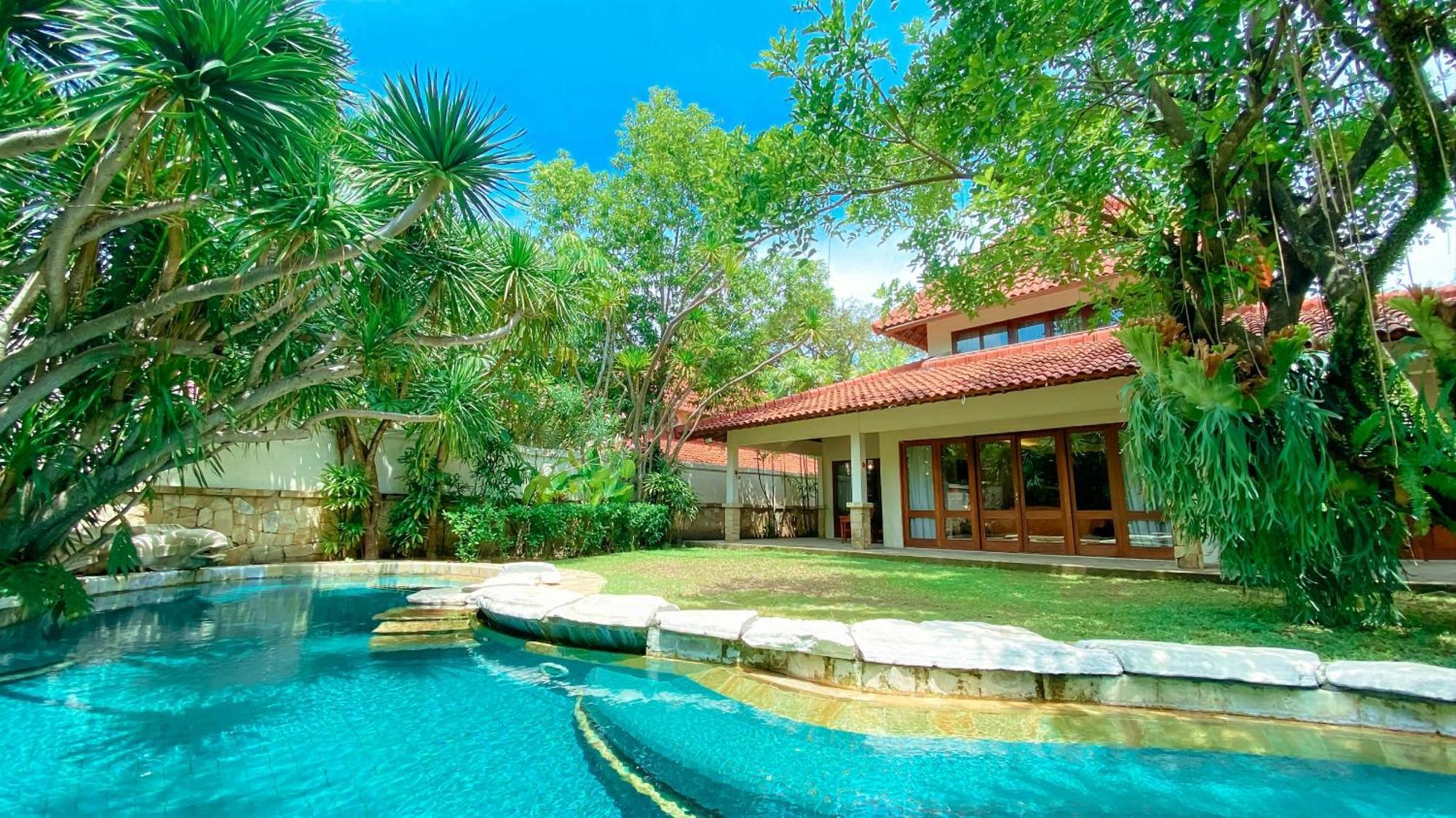 Lorin Solo Hotel Exterior foto